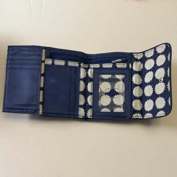 Vera Bradley Navy and Cream Quilted Fold Wallet - Picture 3 of 4
